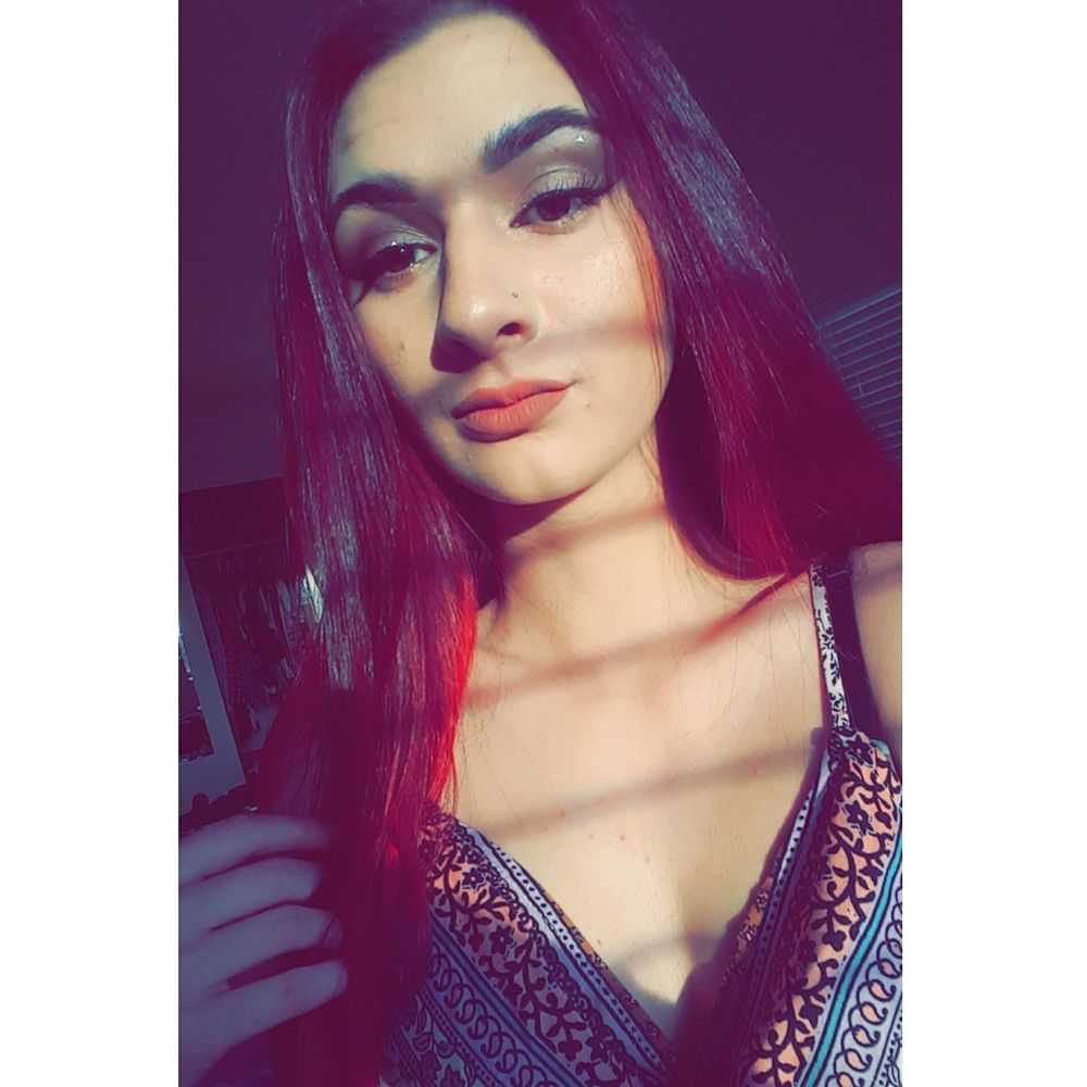 Meet your Posher, Sierra